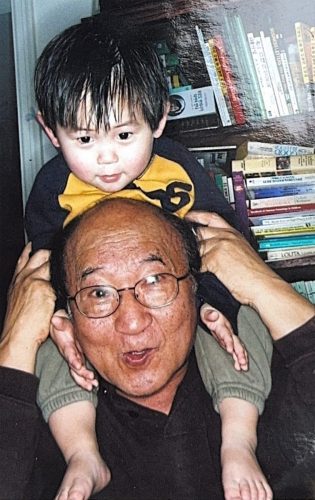 1-147 : 이상원 박사의 손자 Justin과 할아버지