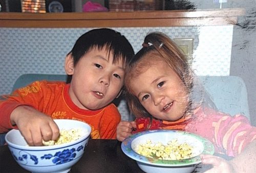 1-152 : 이상원 박사의 손자 Justin과 딸 진이의 딸 Violet. 사촌 끼리