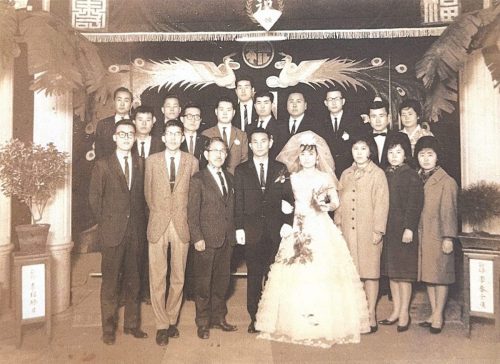1-69 : 이상원 박사가 이춘자 약사가 1965년 결혼식을 올렸다