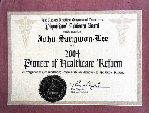 3-100 : National Republican Congressional Committee Physician Adversary Board는 이상원박사를 2004년 Pioneer Health Care Reformer 라고 말했