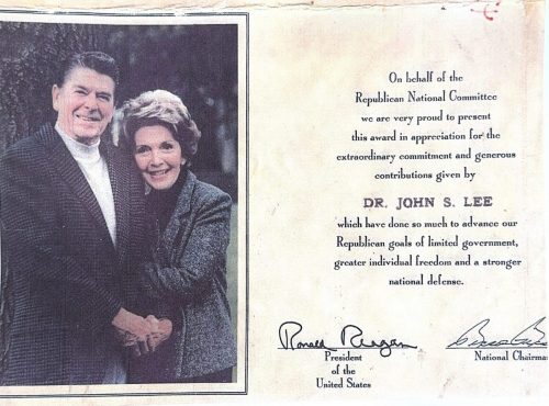 3-23 : Republican National Committee에 기부금을 주었다고 미 대통령 Ronald Reagan으로부 받은 감사편지