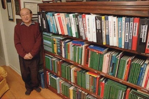 4-9 : 이상원 박사와 그의 서재 일부